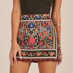 Embroidered floral mini skirt